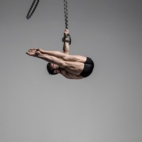 Male chain 11 — figure reference